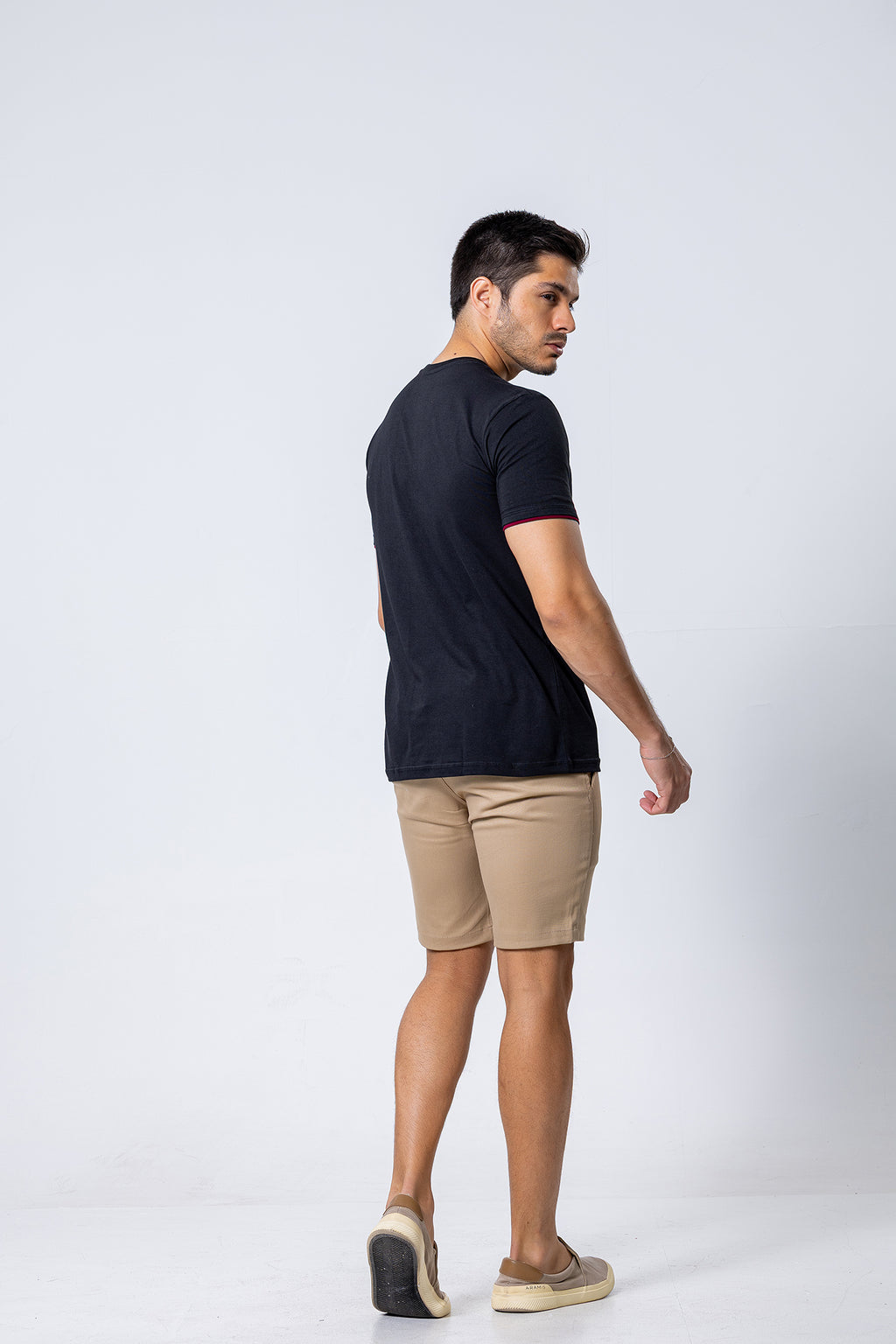 T-SHIRT - Manga Dupla – 100% Algodão - Preto